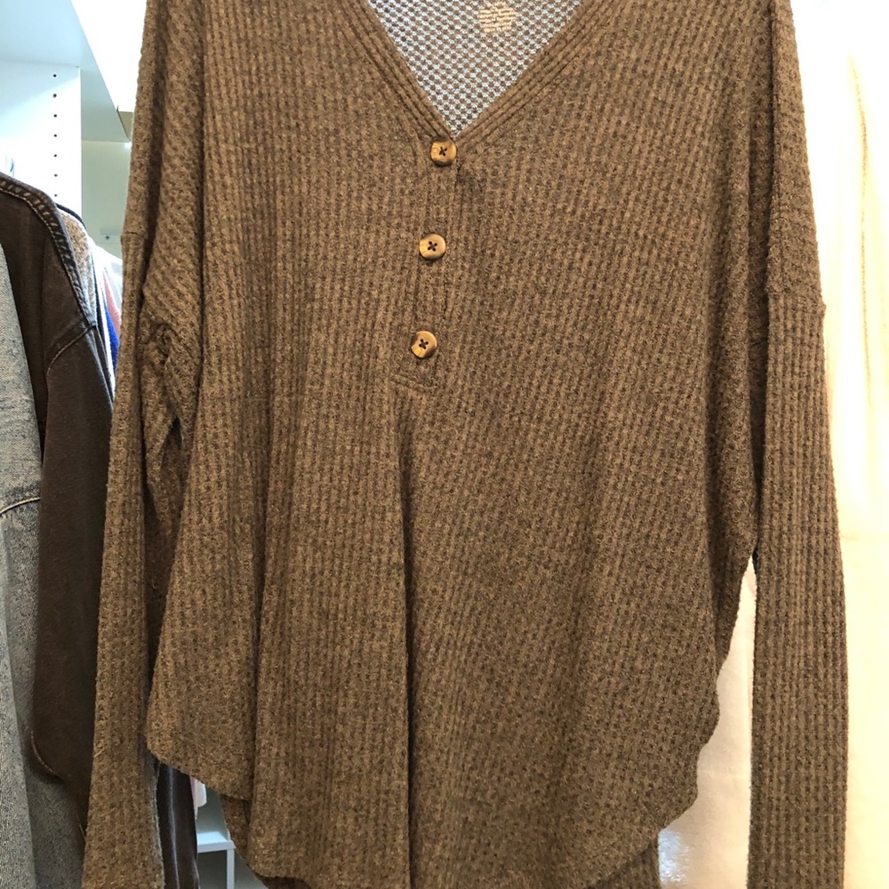AE Long Henley Sweater